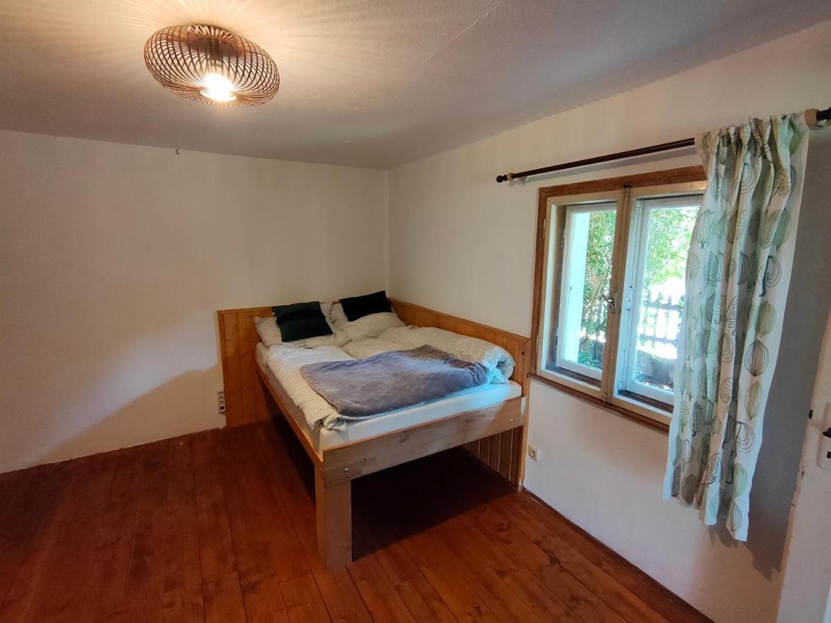Gemuetliche Ferienwohnung Mit Kamin Und Garten جارمش بارتنكيرشن المظهر الخارجي الصورة